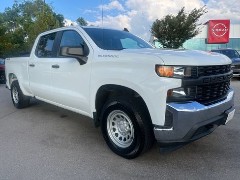 Used 2021 Chevrolet Silverado 1500 W/T w/ WT Value Package AWD/4WD image 2