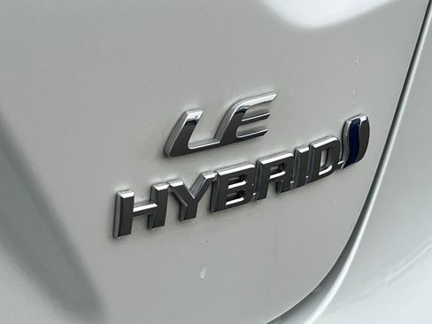 Used 2023 Toyota Corolla Hybrid Sedan image 30