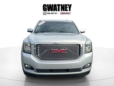 Used 2015 GMC Yukon Denali w/ Premium Package image 2