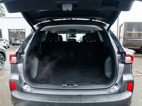 Used 2024 Ford Escape Platinum image 7