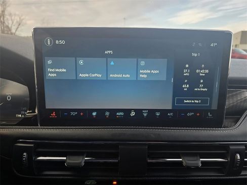 Certified 2023 Lincoln Corsair Reserve w/ Equipment Group 202A image 16