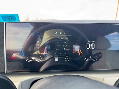 Used 2025 Hyundai Tucson SEL image 32