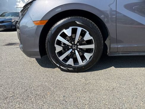 Used 2025 Honda Odyssey EX-L image 28