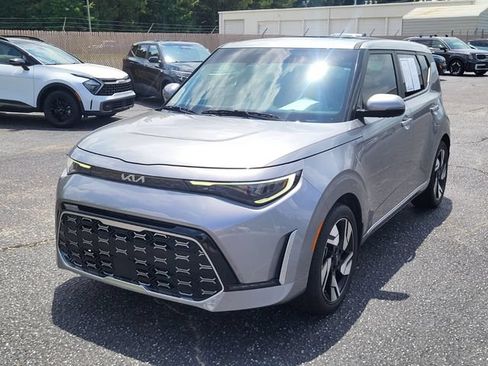 Certified 2025 Kia Soul GT-Line w/ GT-Line Technology Package FWD image 6