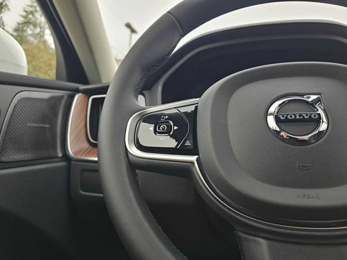 Certified 2023 Volvo XC60 T8 Ultimate image 35