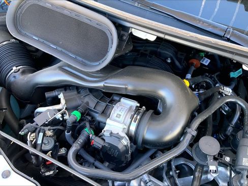 New 2026 Ford Transit 250 148 Medium Roof w/ Load Area Protection Package image 17