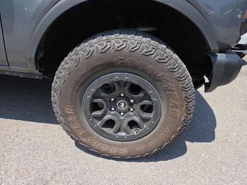Used 2023 Ford Bronco Wildtrak AWD/4WD image 11