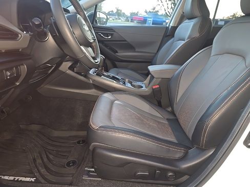 Used 2024 Subaru Crosstrek 2.5i Limited w/ Crosstrek Mirror Package image 26