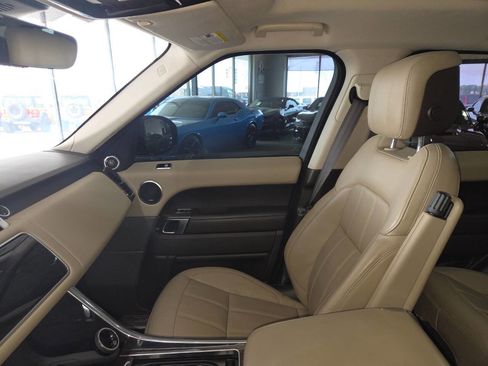 Used 2018 Land Rover Range Rover Sport HSE AWD/4WD image 16