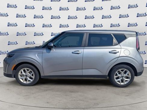 Used 2024 Kia Soul LX w/ Option Group 015 FWD image 6