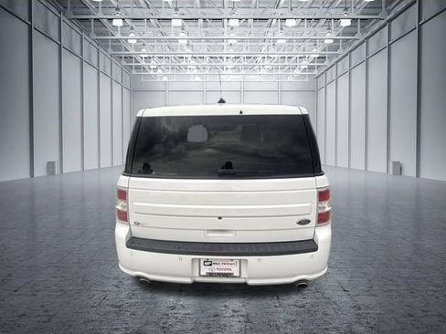 Used 2019 Ford Flex SE FWD image 4