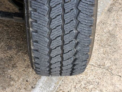 Used 2025 Ford F250 Platinum w/ FX4 Off-Road Package AWD/4WD image 10