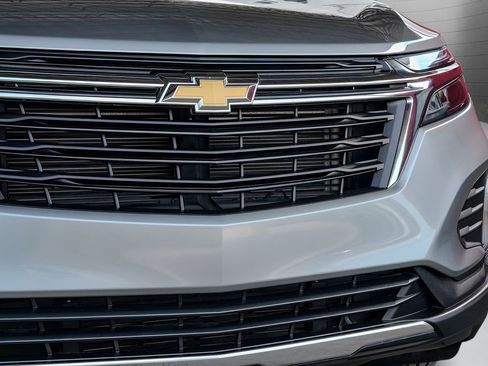 Used 2023 Chevrolet Equinox LT FWD image 18