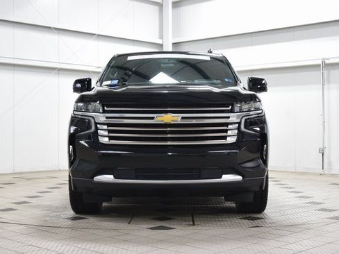 Used 2023 Chevrolet Tahoe High Country image 2
