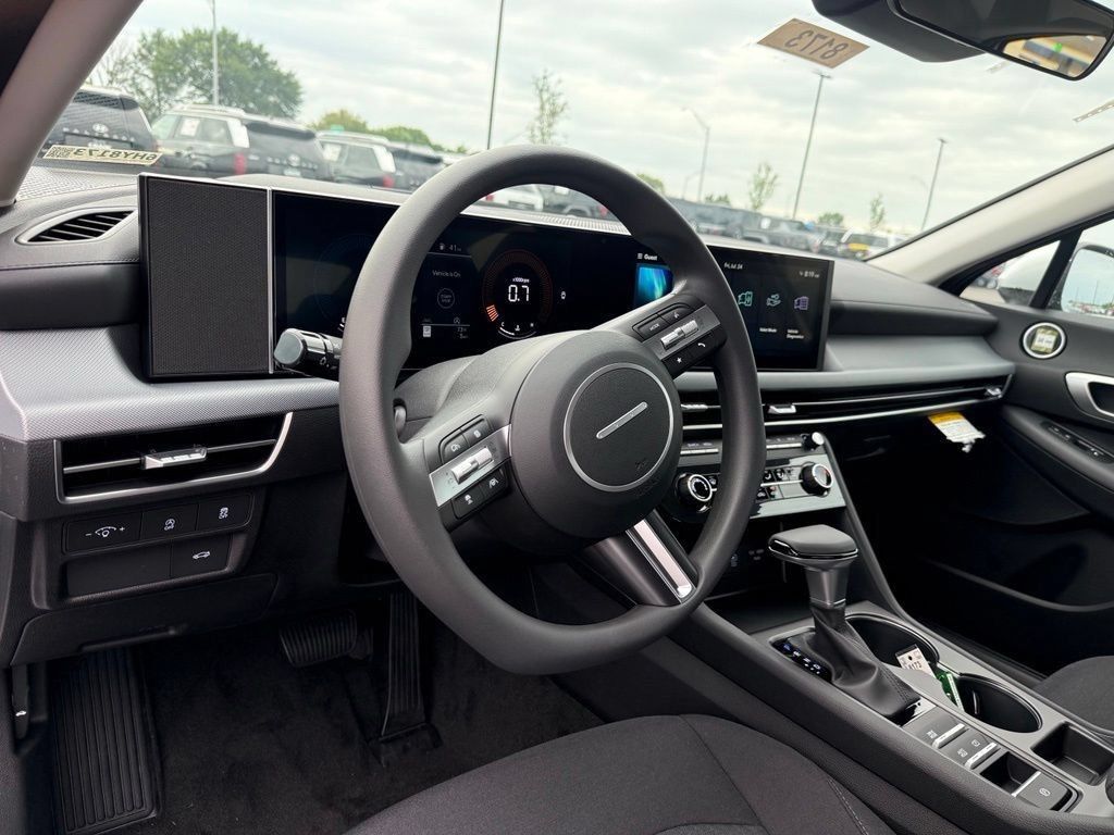 New 2026 Hyundai Sonata SE FWD image 10