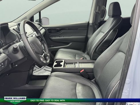 Used 2024 Honda Odyssey Elite image 6