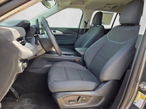 New 2026 Ford Explorer Active image 4