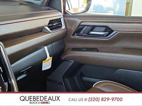 Used 2025 GMC Yukon Denali Ultimate AWD/4WD image 22