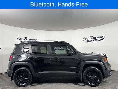 Used 2017 Jeep Renegade Altitude AWD/4WD image 6