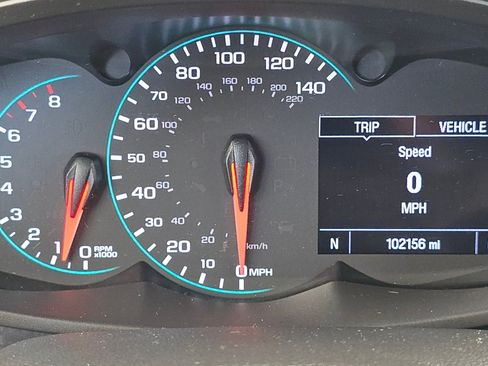 Used 2019 Chevrolet Trax LT w/ LT Convenience Package AWD/4WD image 26