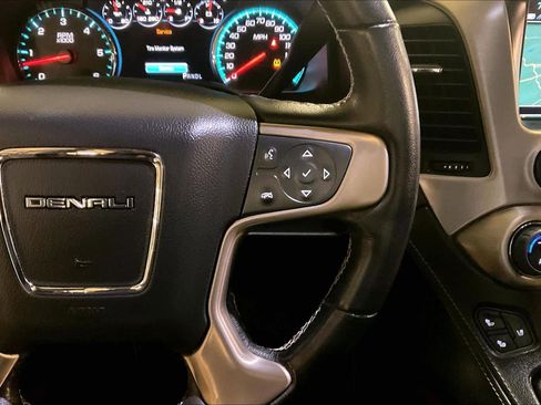 Used 2019 GMC Yukon Denali w/ Denali Ultimate Package image 23