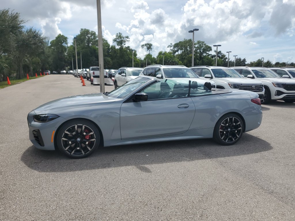 Used 2026 BMW 430i Convertible w/ M Sport Package RWD image 8
