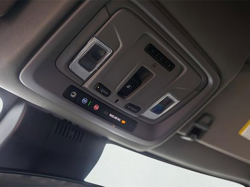 Used 2022 GMC Sierra 1500 Elevation w/ Elevation Premium Package image 24