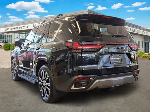 Used 2026 Lexus LX 600 4WD w/ Luxury Package image 7