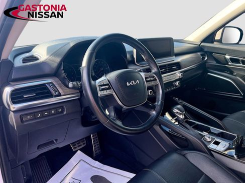 Used 2022 Kia Telluride SX w/ Towing Package image 11