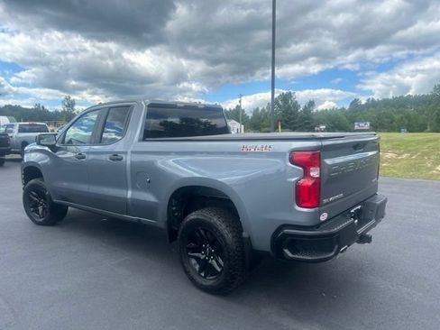 Used 2019 Chevrolet Silverado 1500 Custom Trail Boss w/ Custom Convenience Package AWD/4WD image 4