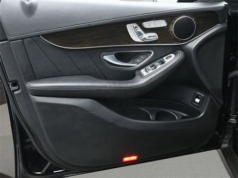 Used 2018 Mercedes-Benz GLC 43 AMG 4MATIC image 9