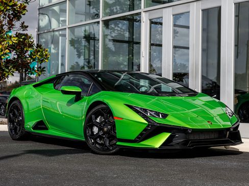 Used 2023 Lamborghini Huracan Tecnica image 28