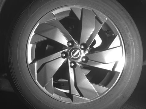 Used 2025 Nissan Rogue SV image 14