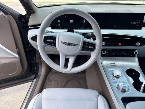 Certified 2026 Genesis GV70 2.5T Advanced AWD/4WD image 13