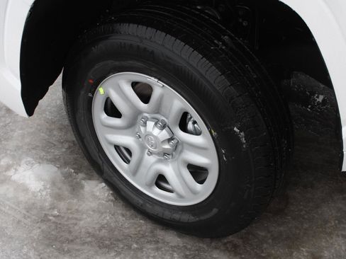 New 2026 Toyota Tundra SR image 15