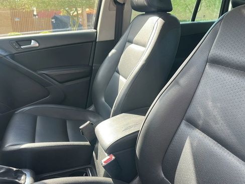 Used 2013 Volkswagen Tiguan SE image 7