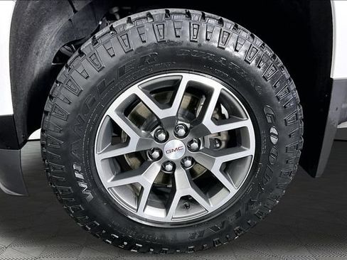 Used 2022 GMC Canyon AT4 AWD/4WD image 31