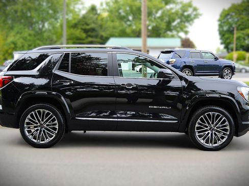 Used 2026 GMC Terrain Denali AWD/4WD image 4