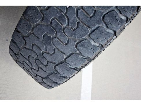 Used 2023 Ford F150 Lariat w/ Trailer Tow Package image 31