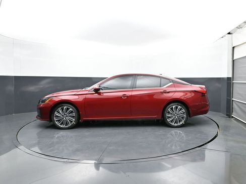New 2026 Nissan Altima 2.5 SV w/ SV Premium Package AWD/4WD image 8