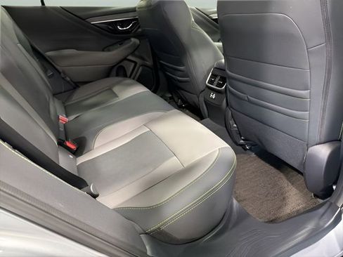Used 2025 Subaru Outback Onyx Edition AWD/4WD image 33
