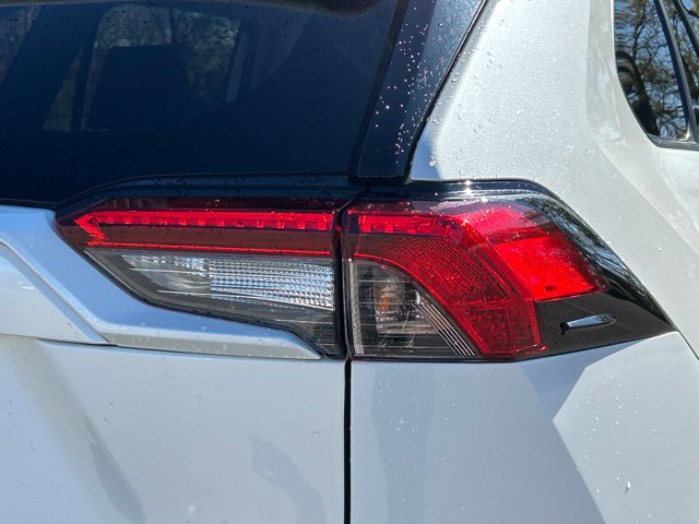 Used 2021 Toyota RAV4 XLE Premium AWD/4WD image 11