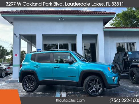 Used 2021 Jeep Renegade Latitude image 1