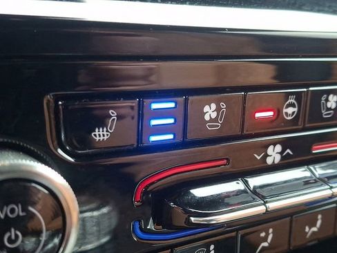 Used 2023 Jeep Grand Cherokee L Summit AWD/4WD image 24