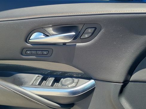 Used 2022 Cadillac XT4 Sport FWD image 19