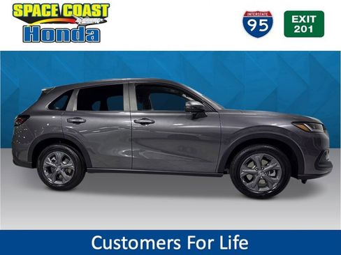 New 2026 Honda HR-V LX image 2