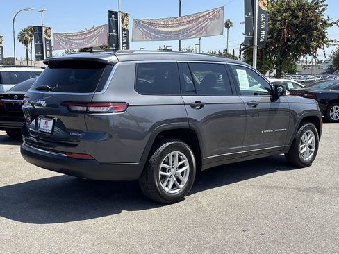 Used 2023 Jeep Grand Cherokee L Laredo AWD/4WD image 3