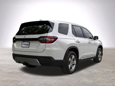 Used 2024 Honda Pilot EX-L image 9