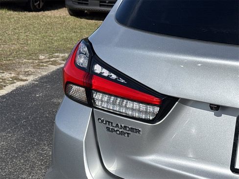 Used 2023 Mitsubishi Outlander Sport ES image 19