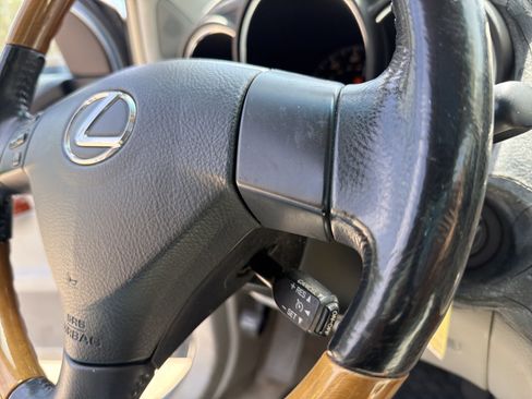 Used 2005 Lexus RX 330 FWD image 13